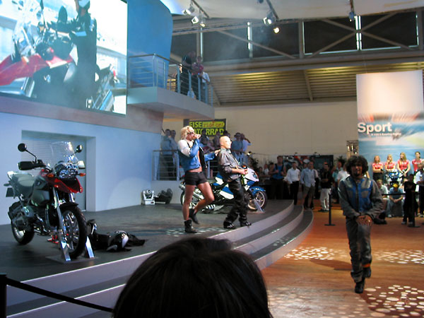 Modeshow bij BMW