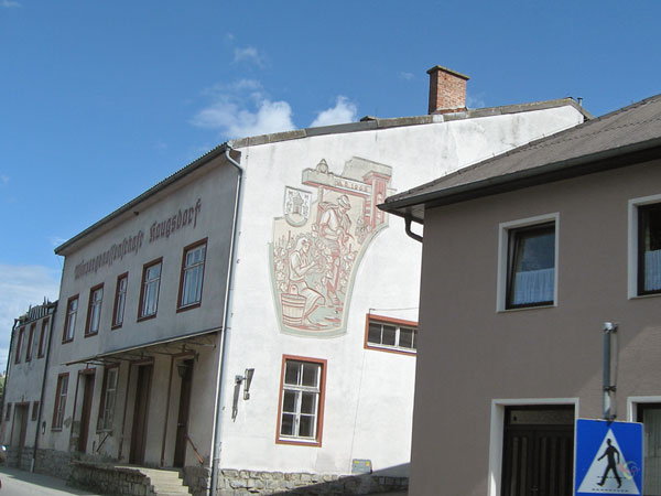 Huis met muurschildering