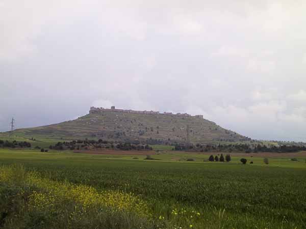 Tafelberg met te herkennen kasteel