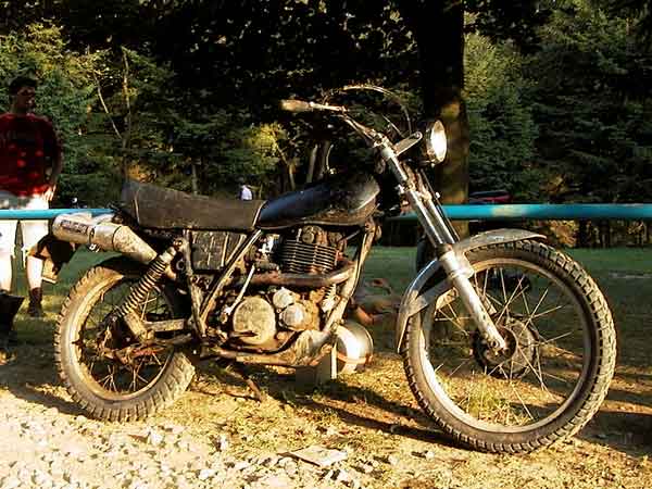 All black Yamaha XT500