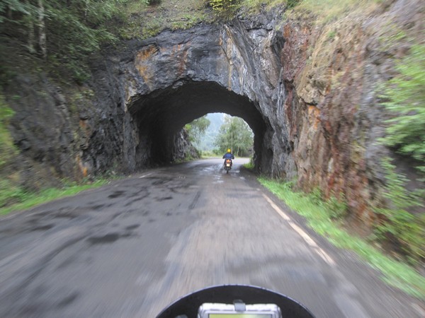 Tenere door tunneltje