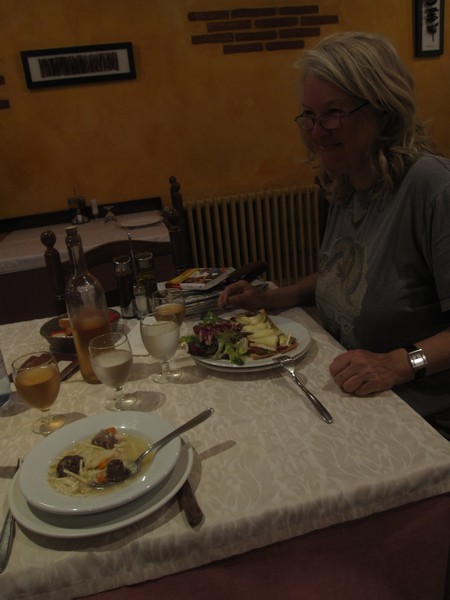 Sylvia en bord eten