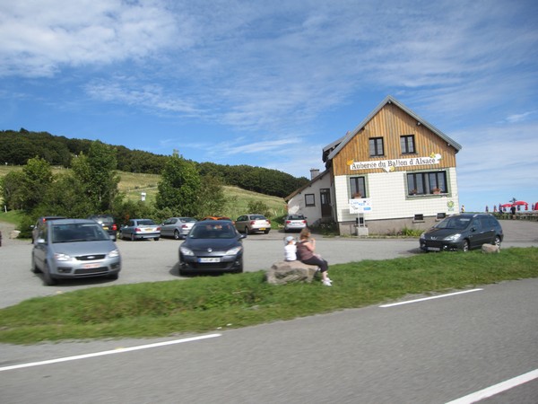 herberg, geparkeerde auto's