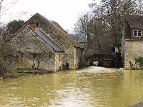 Huizen in het water