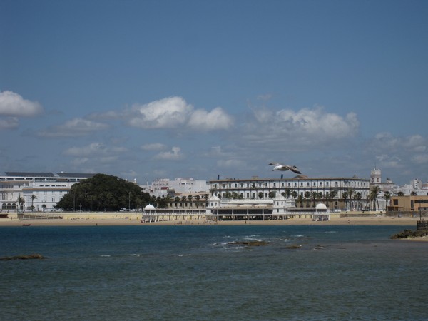 Zee, strand, gebouwen