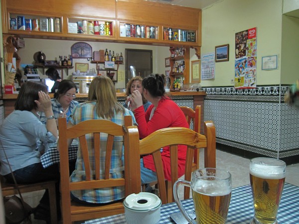 Vrouwen in bar