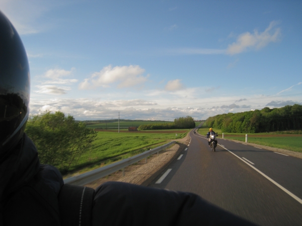 Motorrijder in de zon