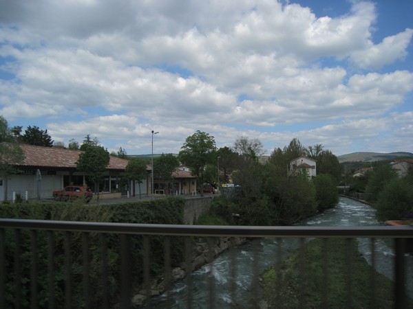 brug over rivier