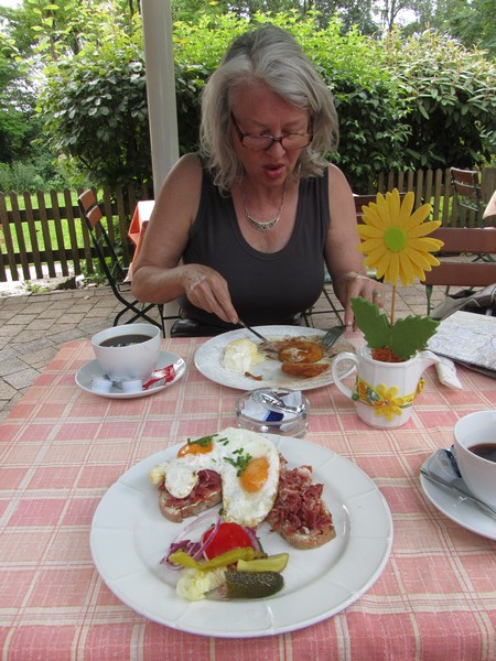 Sylvia met bord eten