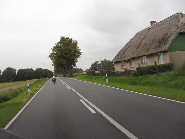 Tenere en boerderij met rieten dak