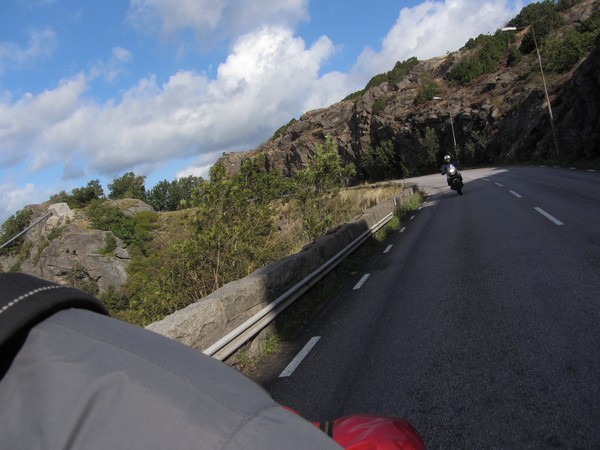 Tenere op bochtige weg