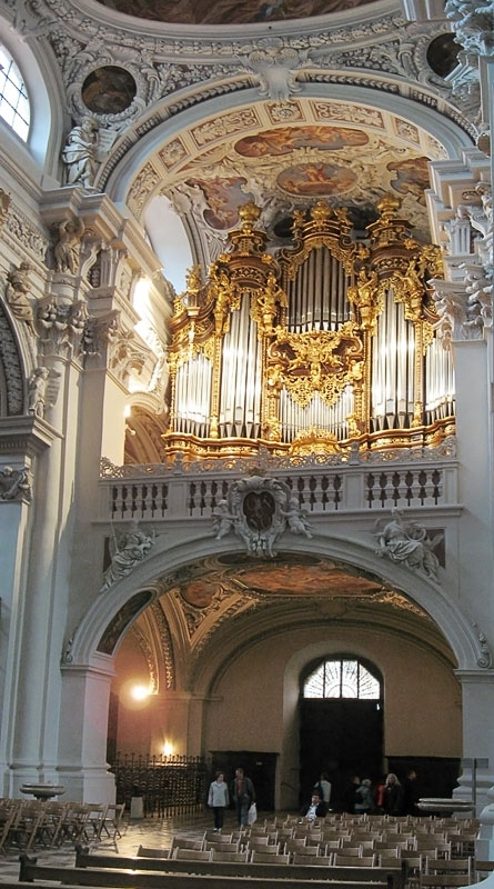 Enorm gouden orgel