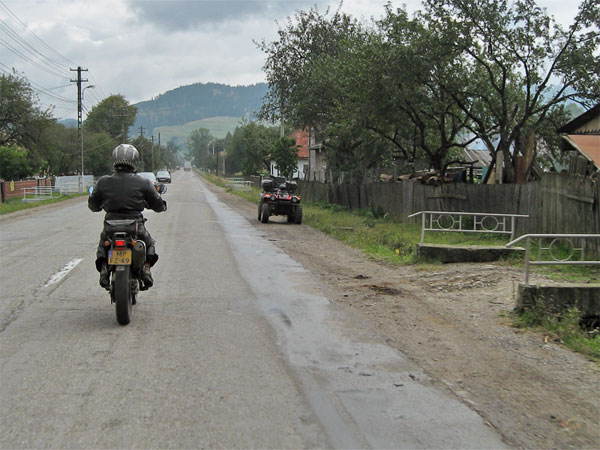 Quad langs de weg