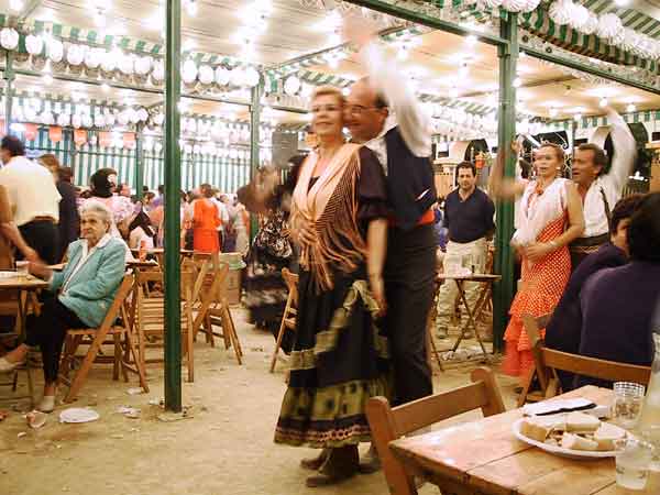 De Sevillana dansende Spanjaarden