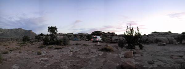 nietige Explorer in Grand Canyon landschap