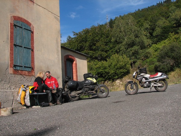 Sylvia en Ernst en de motoren